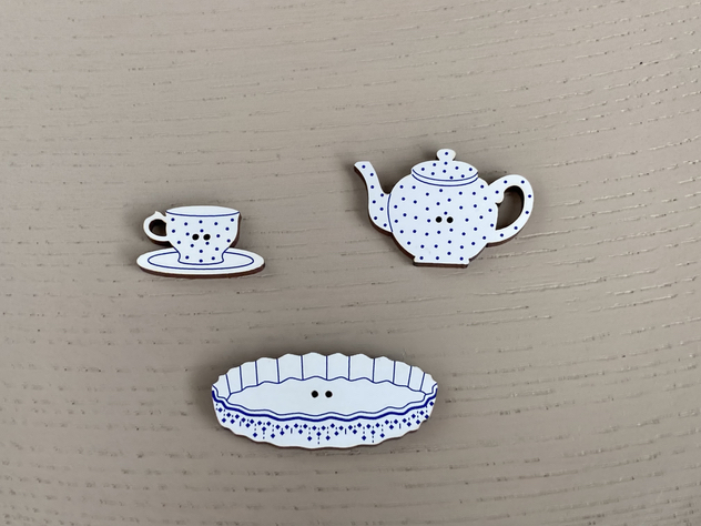 フランス製　ティーポットボタン２